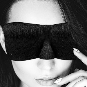 B&W SATIN CURVY EYE MASK W/ ELASTIC STRAPS